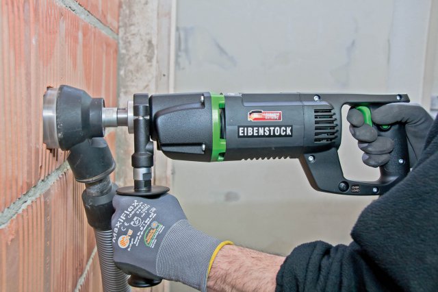 Eibenstock EHD 1500 - сверление с пылеуловителем.